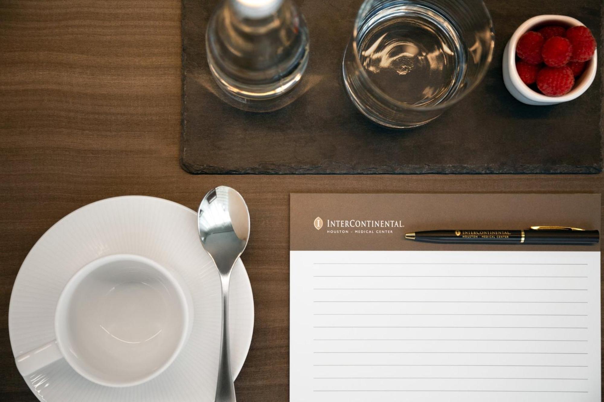 Hotel Intercontinental Houston By Ihg Extérieur photo